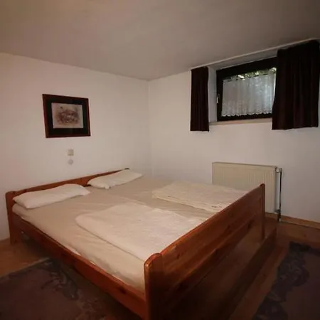 Haus Gerdi Дом отдыха Зёлль
