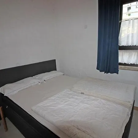 Haus Gerdi Дом отдыха Зёлль